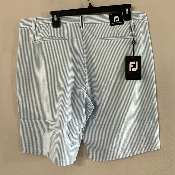 NEW FOOTJOY MENS SHORTS BLLUE AND WHITE STRIPPED SIZE:36 - Picture 3 of 4
